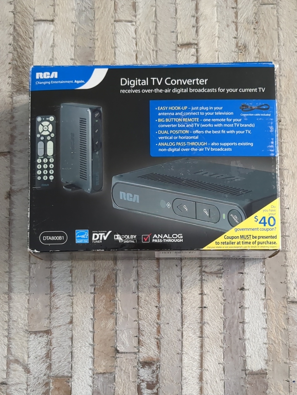 RCA Digital to Analog TV Converter Box DTA800B1 with Remote – Like New